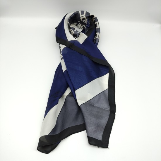 Blue imitation silk print plaid large square scarf Blue imitation silk print plaid large square scarf
