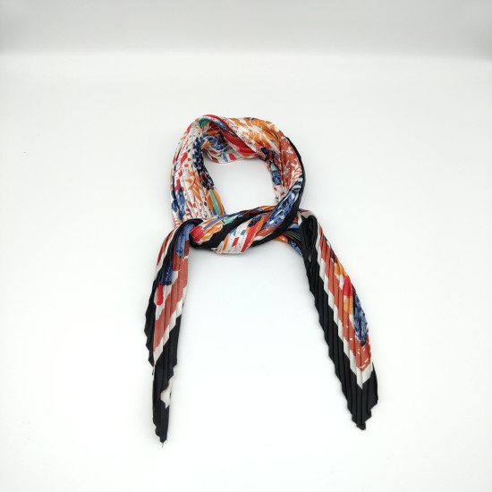 Women's ruffled square in orange Women's ruffled square in orange