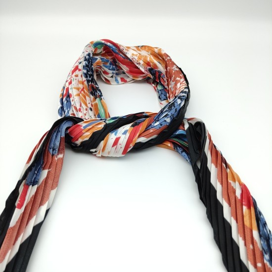 Women's ruffled square in orange Women's ruffled square in orange