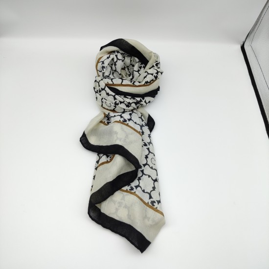 Black-rimmed cotton linen with a shawl in autumn and winter Black-rimmed cotton linen with a shawl in autumn and winter